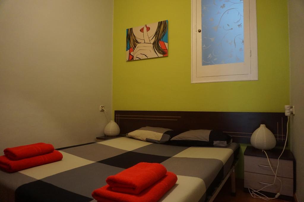 Aparteasy - Montjuic & Fira Barcelona Bagian luar foto
