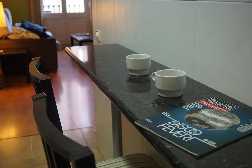 Aparteasy - Montjuic & Fira Barcelona Bagian luar foto